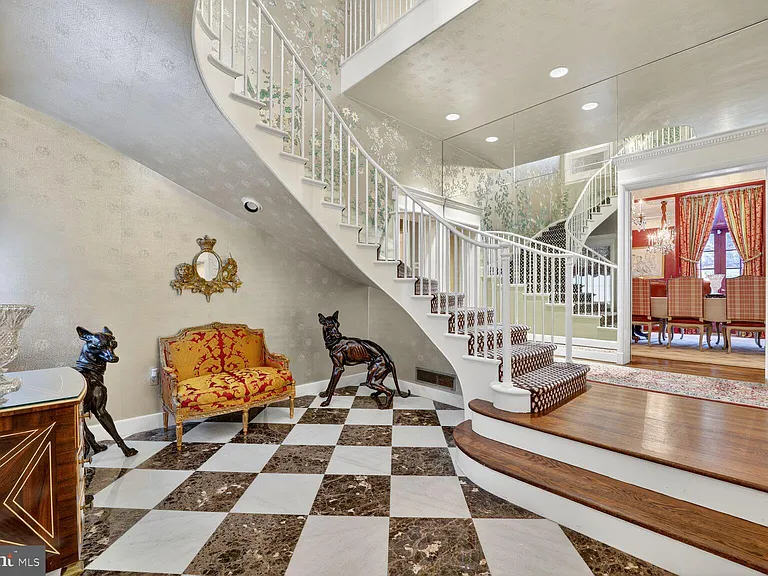 2310 Kalorama Rd NW — Photo 36