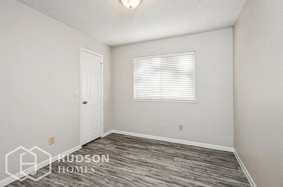 9415 Wallingham Dr — Photo 9