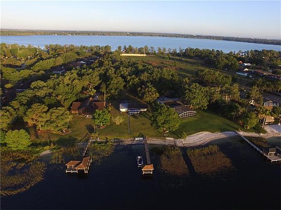 3rd image of 2980 Lakeview Dr
