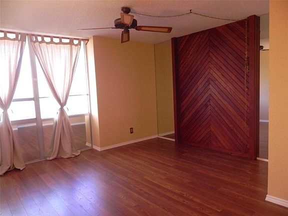 2nd image of 1800 Lavaca St #A-516