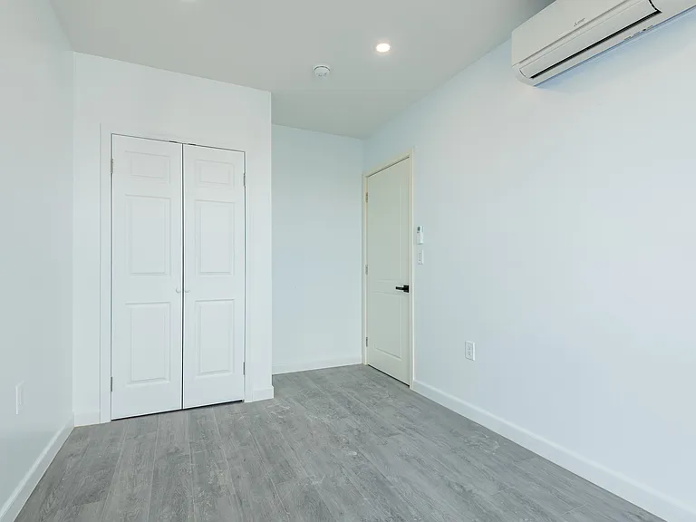 30-43 31st St #6C — Photo 4