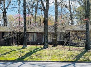 1004 Connecticut Dr, Dalton, GA 30721