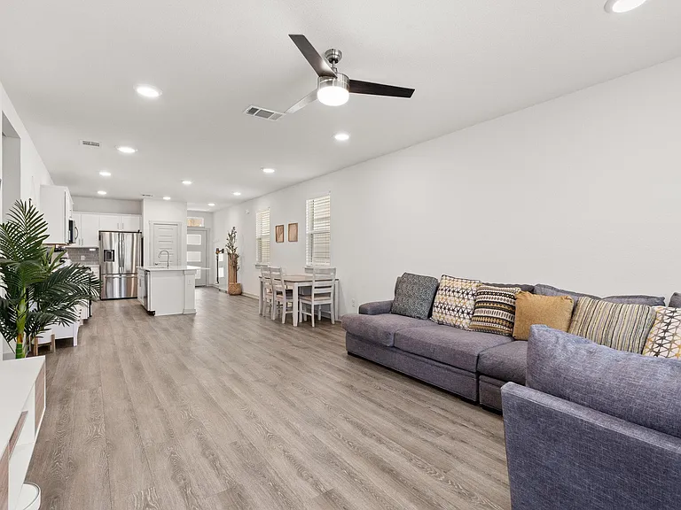 121 New Hampton Way — Photo 5