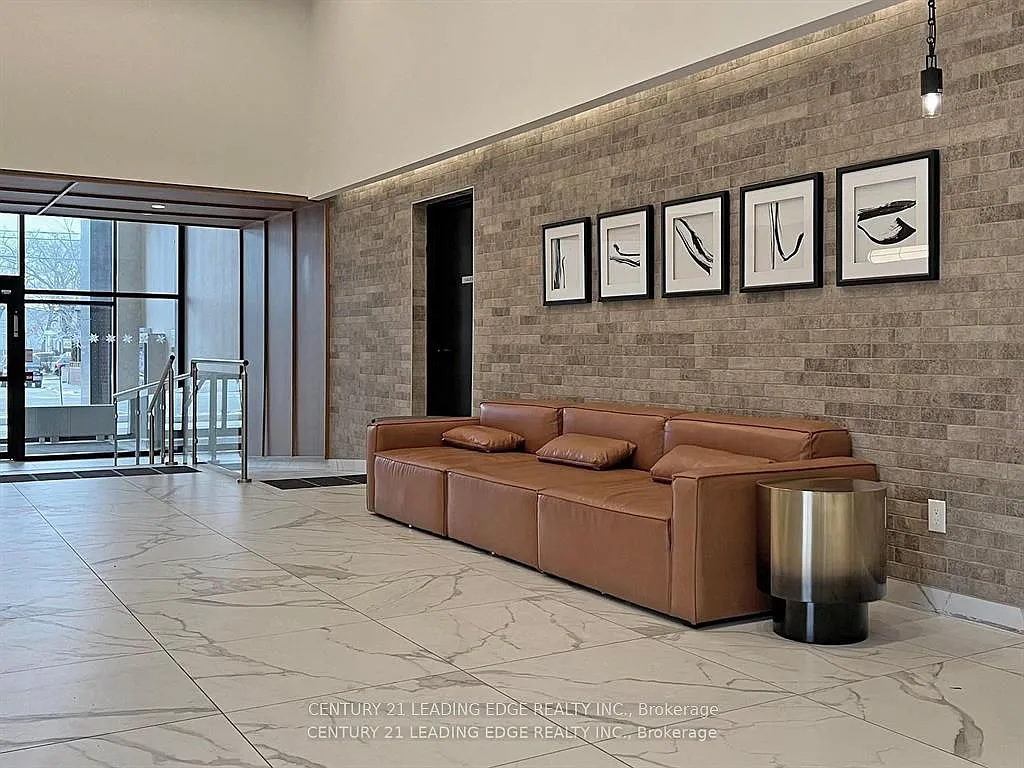 3 bed, $2,900 — Photo 3