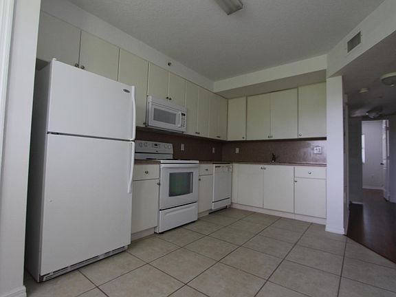 3rd image of 22701 SW 88th Pl Unit 202