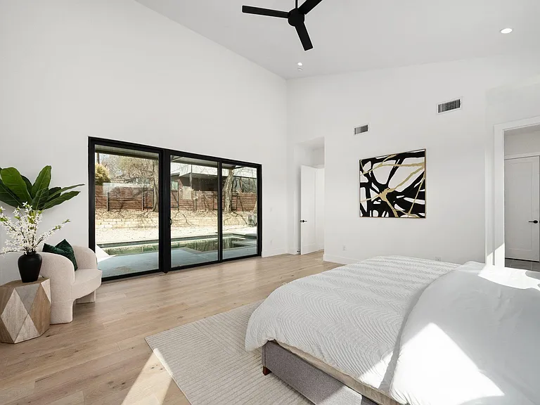 1119 Fairmount Ave — Photo 13