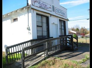 1202 Arlington Rd, Hopewell, VA 23860