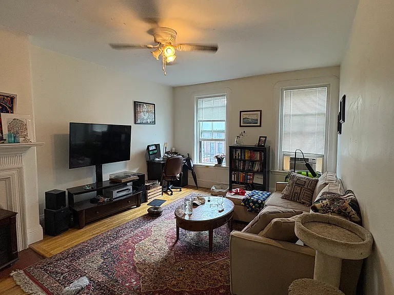 525 Beacon St #6 — Photo 1