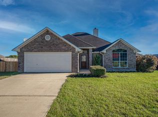 132 Ocean Lake Dr, Edgewood, TX 75117