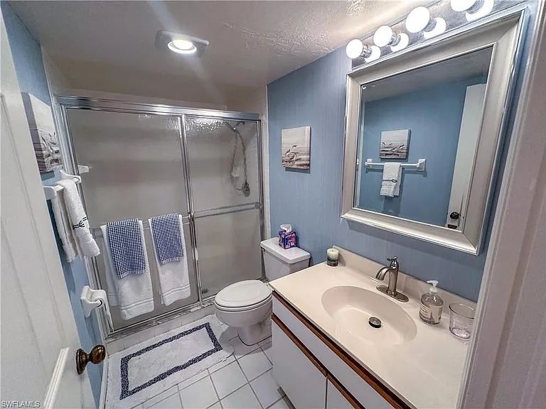 4240 Lake Forest Dr #413 — Photo 31