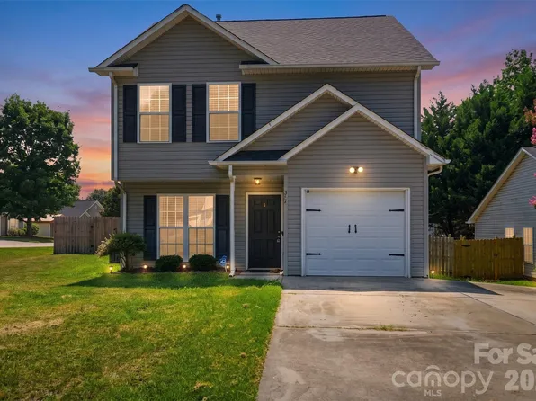 377 Pelling Dr, York, SC 29745