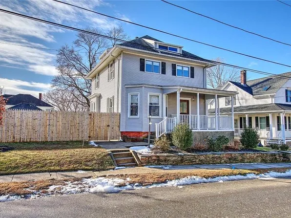 46 Highland St, Cranston, RI 02920