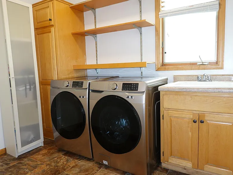 4602 Pierce St NE — Photo 6