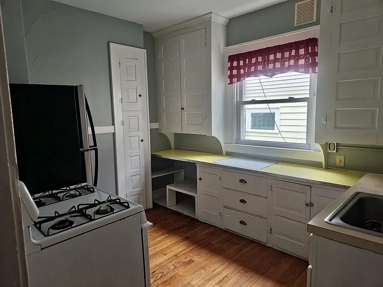 1021 Ackerman Ave #1 — Photo 3