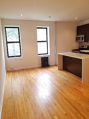 4th image of 284 Eastern Pkwy APT 1