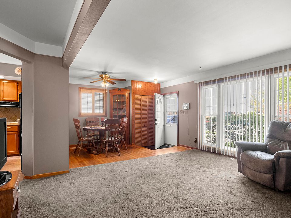 6261 Deering St, Garden City, MI 48135 Zillow