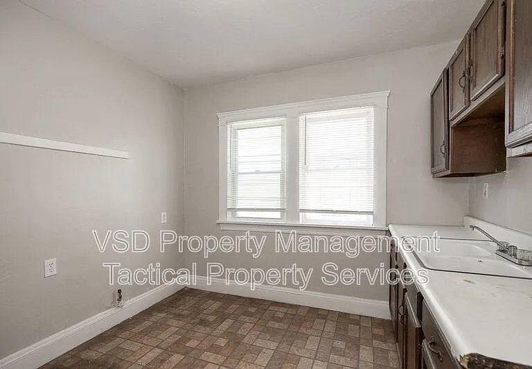12819 Edmonton Ave #DOWN — Photo 12