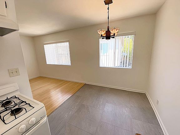 3rd image of 1942 Vista Del Mar St #1