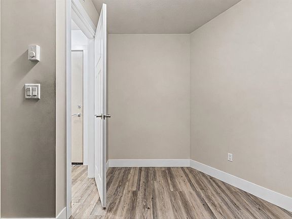 5th image of 2565 Campbell Ave #424