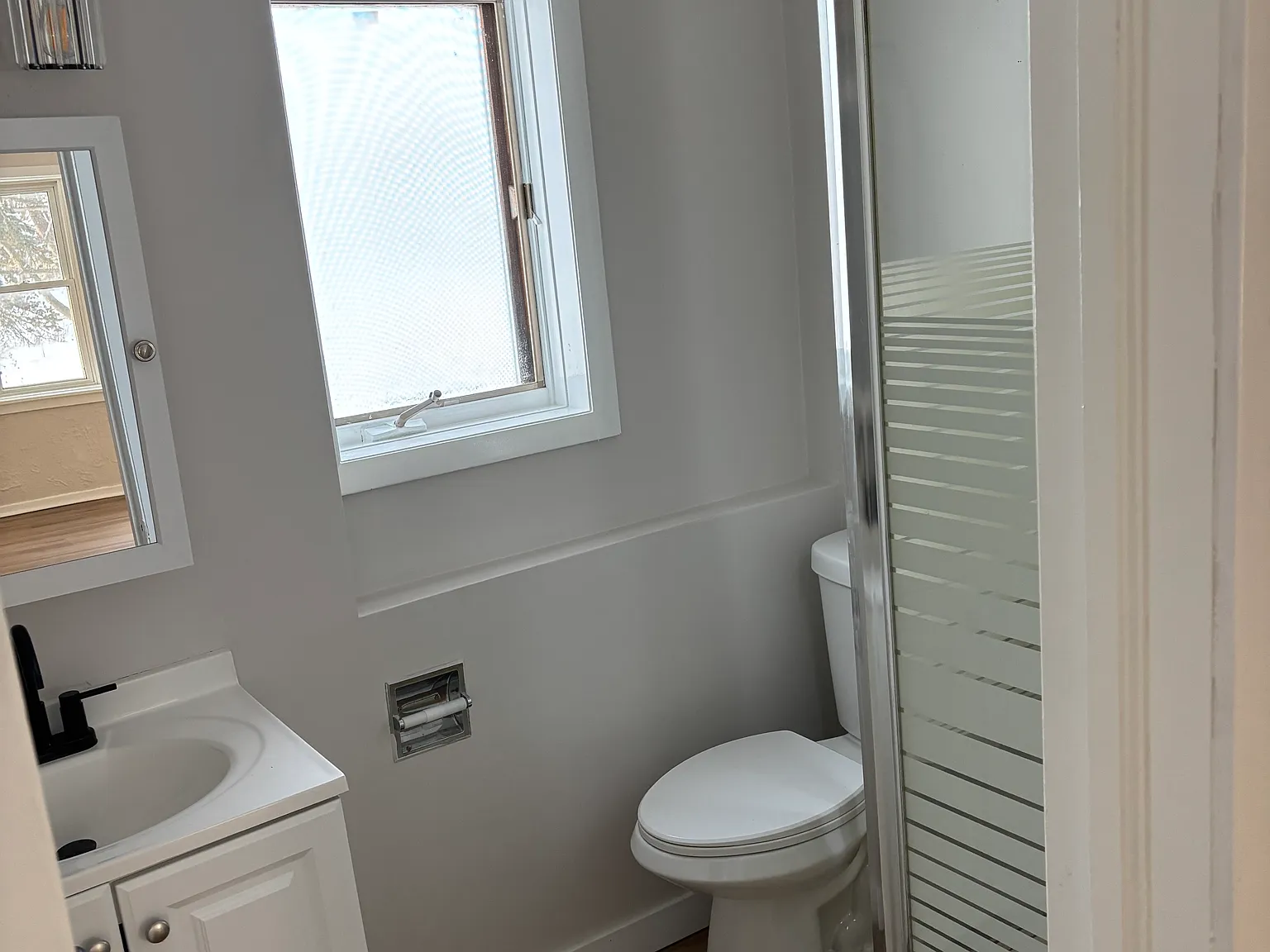 4 bed, $1,850 — Photo 4
