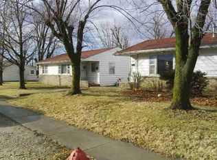 241 E Jefferson St, Marshfield, MO 65706