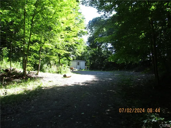 29335 Lake View Dr, Redwood, NY 13679