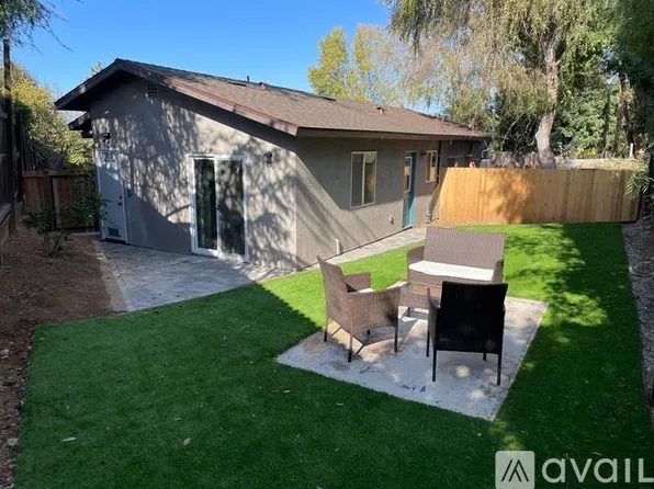 2454 Calle Roble, Thousand Oaks, CA 91360