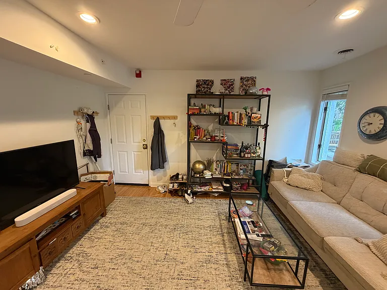 734 S 4th St #2R — Photo 6