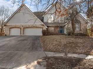 2309 W 127th St, Leawood, KS 66209