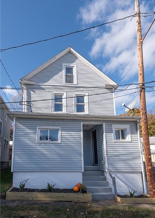 1st image of 34 Oakdale Ct
