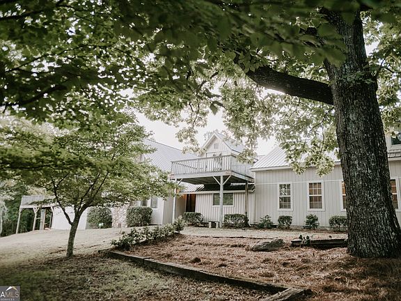 2nd image of 709 Day Rd