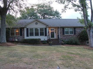 106 Sugar Creek Ln, Greer, SC 29650