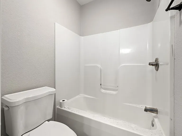 110 Aaron Pl #106 — Photo 27
