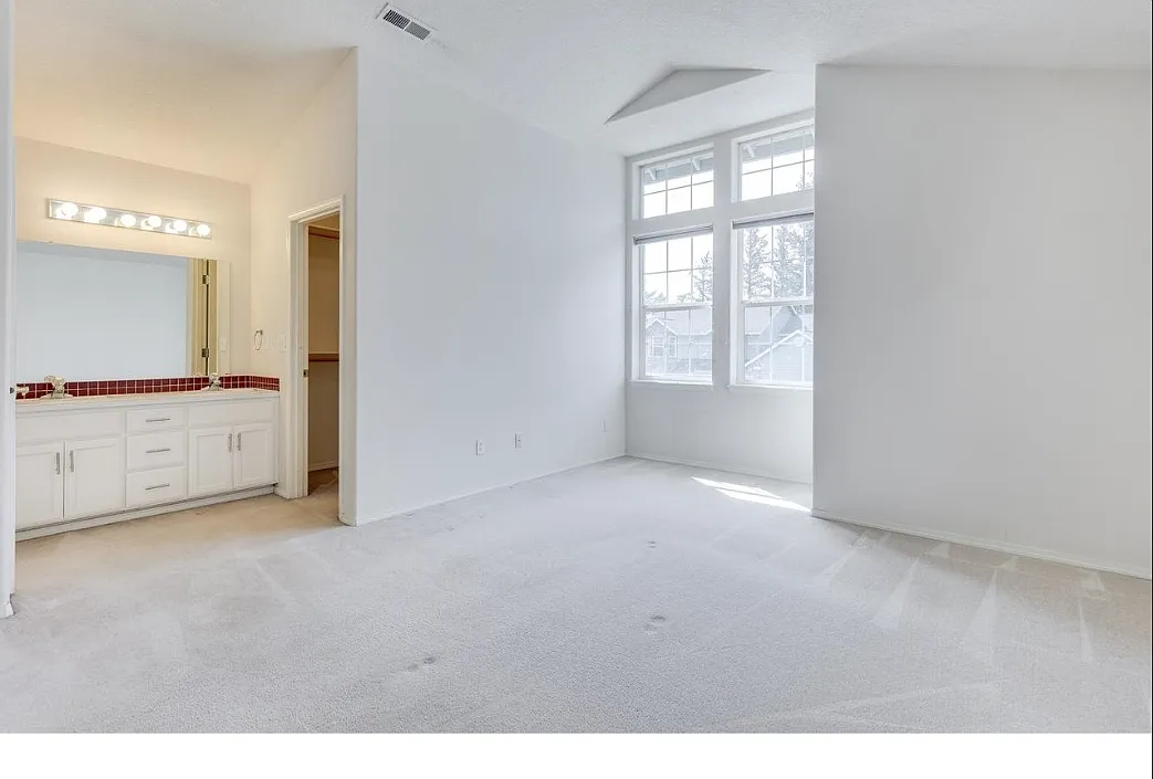 4 bed, 2.5 bath, 1860 sqft, $3,250 — Photo 4