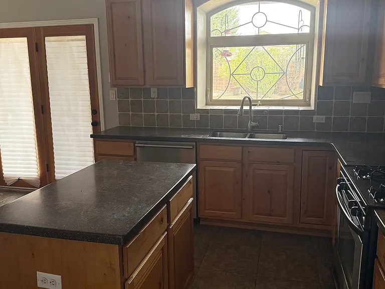 4852 Petra Pointe Cir NW — Photo 5