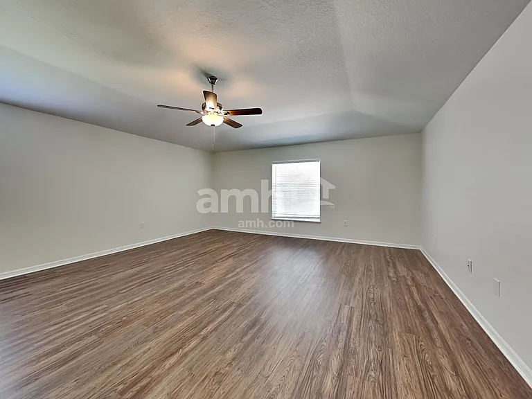 715 Valrico Hills Ln — Photo 11