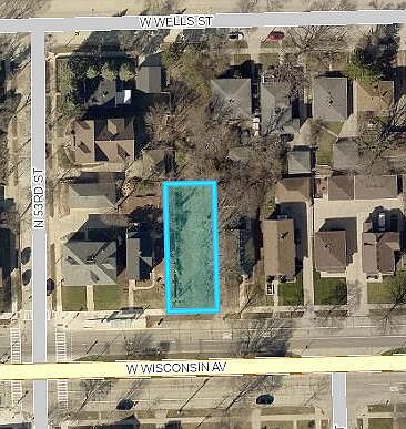 2nd image of 5212 W WISCONSIN AVENUE