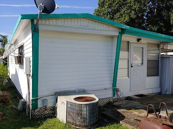 4th image of 4000 24th St N Lot 803