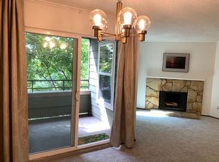 3233 NE 12th St APT 205, Renton, WA 98056