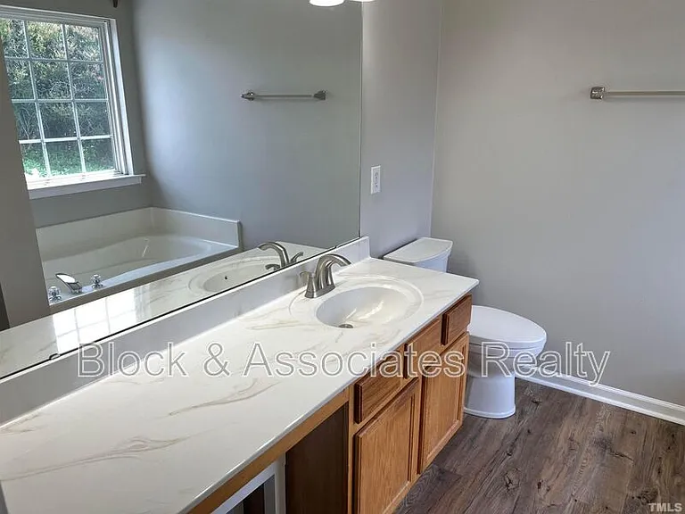 5013 Marathon Ln — Photo 20