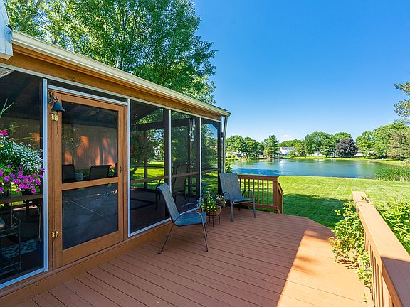 4th image of 1821 Miles Standish Ln