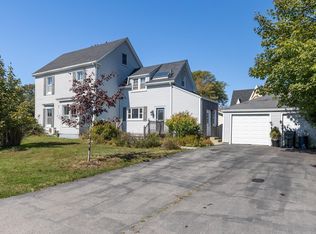 53 William St, Yarmouth, NS B5A 1Y4