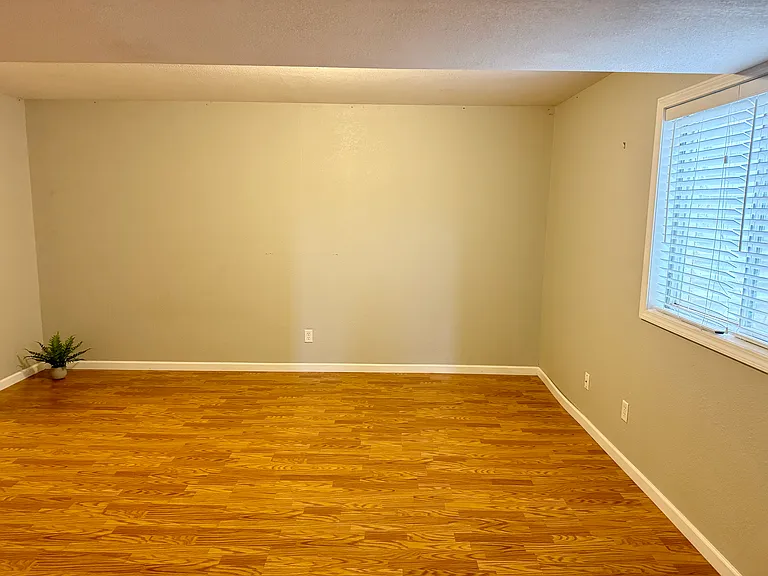 1547 Legend Trail Dr #B — Photo 4
