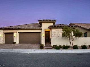 180 Medianoche St, Las Vegas, NV 89138