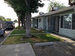 1970 Parker Pl, Hanford, CA 93230