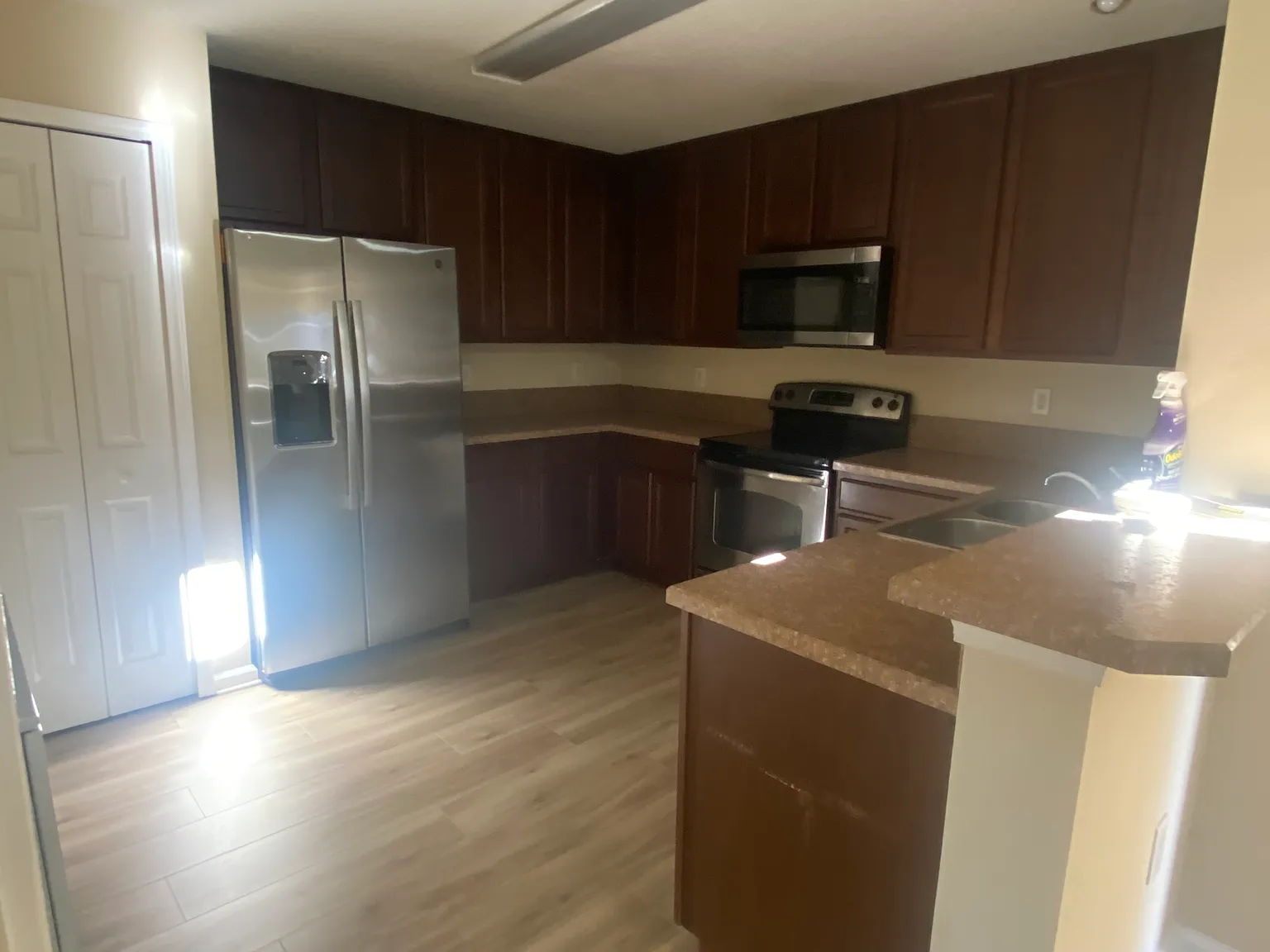 3 bed, 1157 sqft, $1,450 — Photo 2