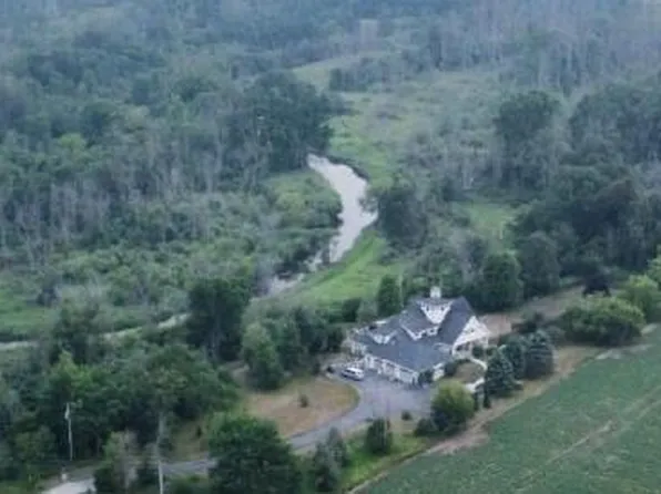 4355 Country Aire DRIVE, Cedarburg, WI 53012