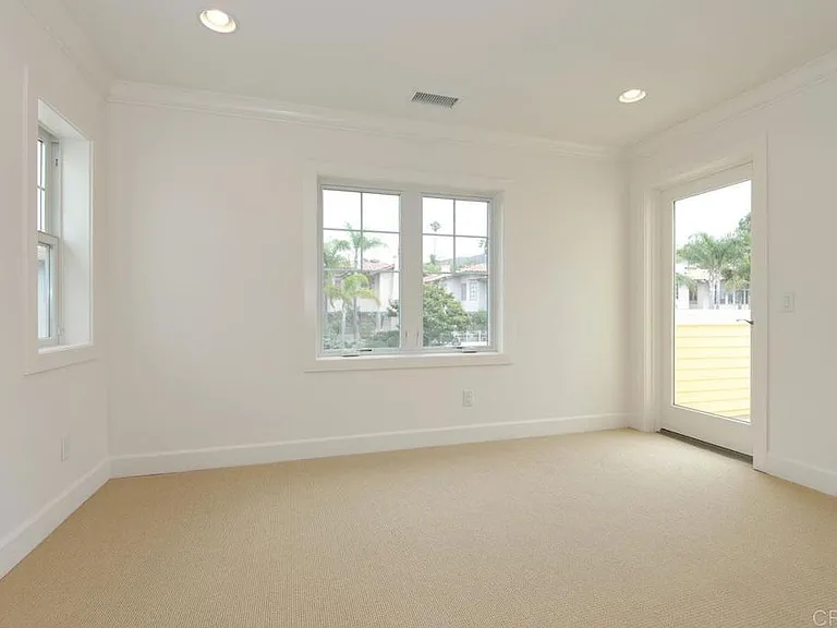 7720 Ivanhoe Ave — Photo 5