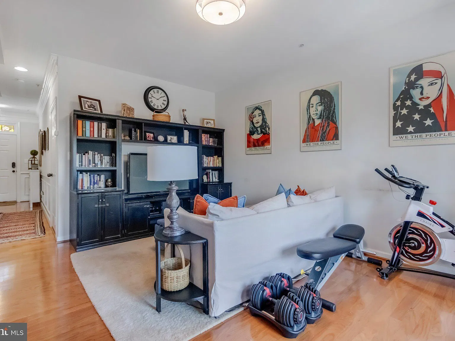 3 bed, 2.5 bath, 1738 sqft, $3,400 — Photo 3