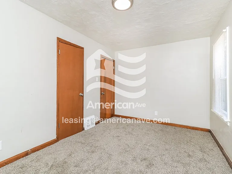 1471560_012_wm_-_bedroom_12892595.jpg